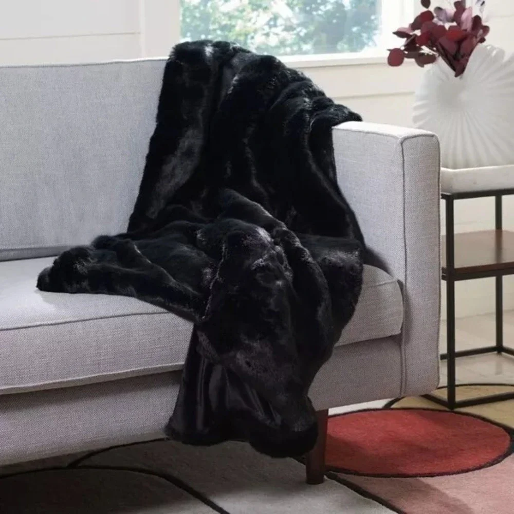 Black‎ Faux Fur Throw Blanket Luxurious For Cozy Nights
